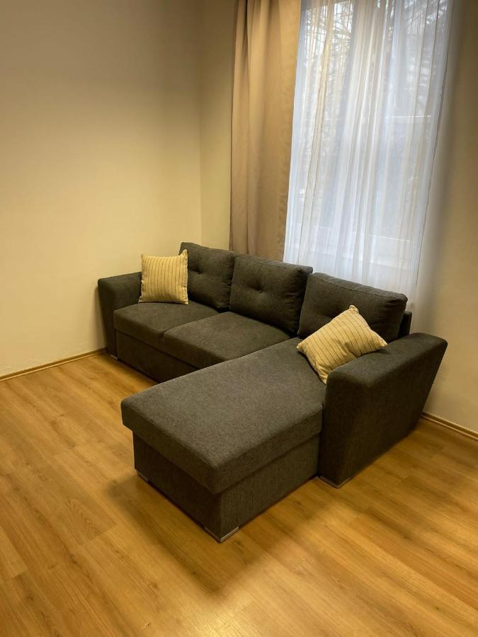Apartamento Space Close To Metro Palmovka